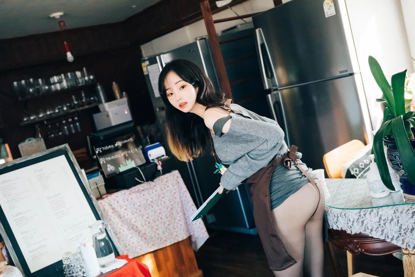Bambi밤비 – NO.105 [Loozy] Cafe Alba Update HQ [79P]插图6